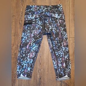 Lululemon Capris ☆Size 6☆